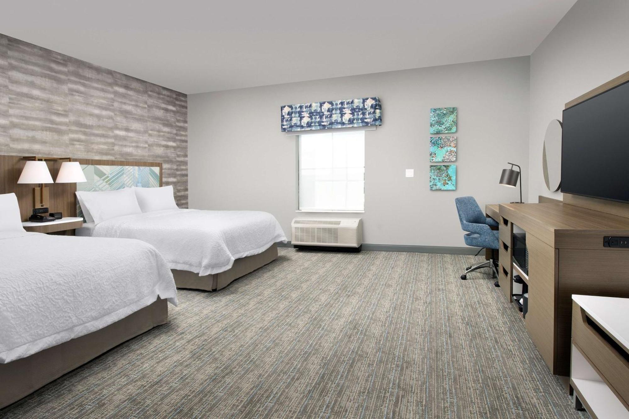 Hampton Inn Boston Logan Airport Челси Экстерьер фото